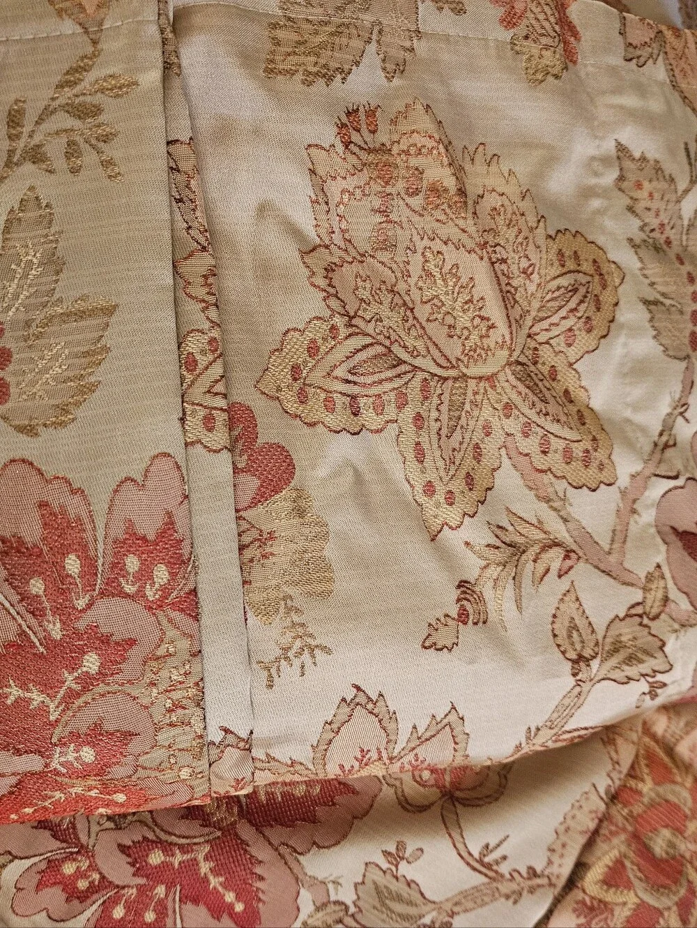 Croscill Queen Comforter Jacobean Floral with Matching Shams and Valance